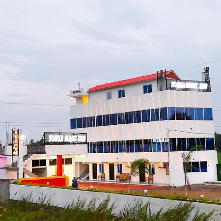 Hotel Sonia Mahi Inn Komoryn Zewnętrze zdjęcie